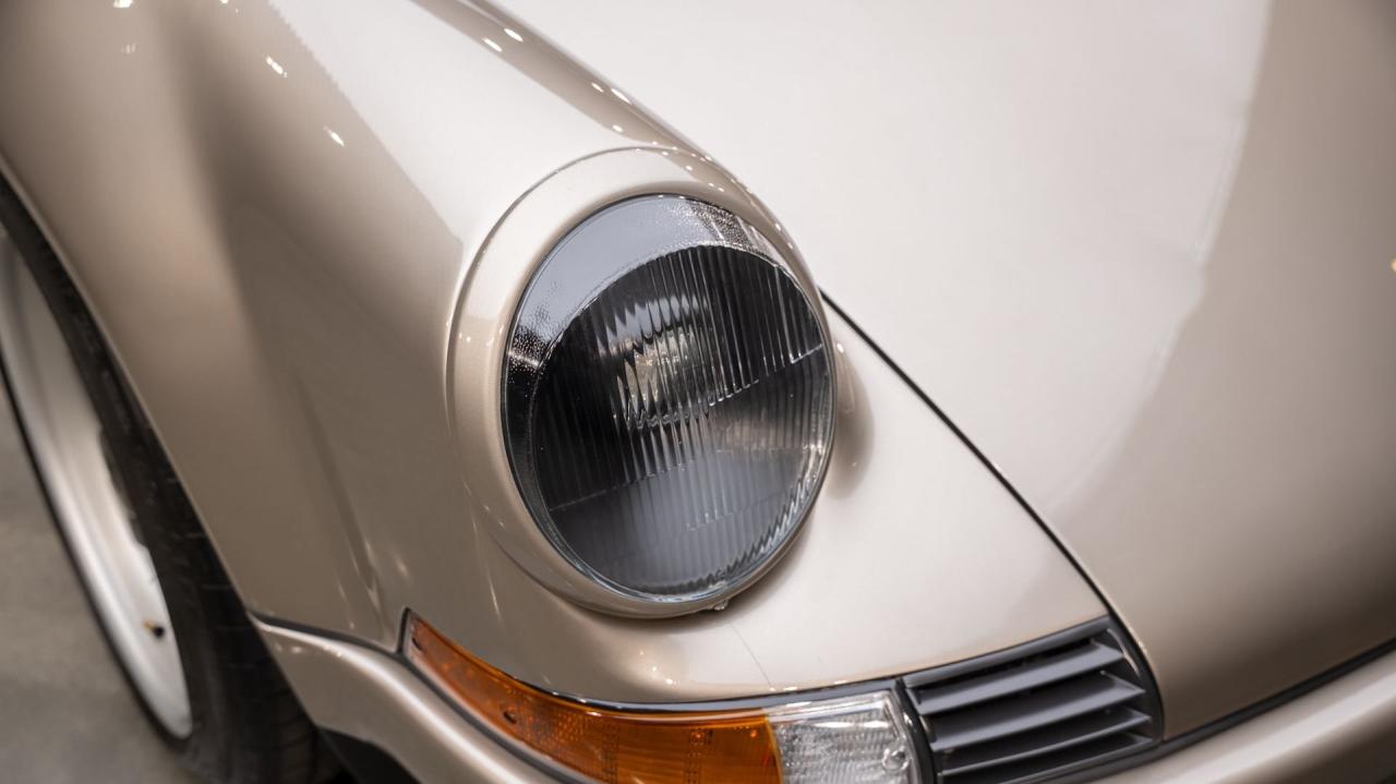 1991 Porsche 911 Backdate 4.0L by Van Thull Development