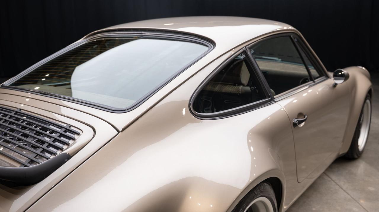 1991 Porsche 911 Backdate 4.0L by Van Thull Development