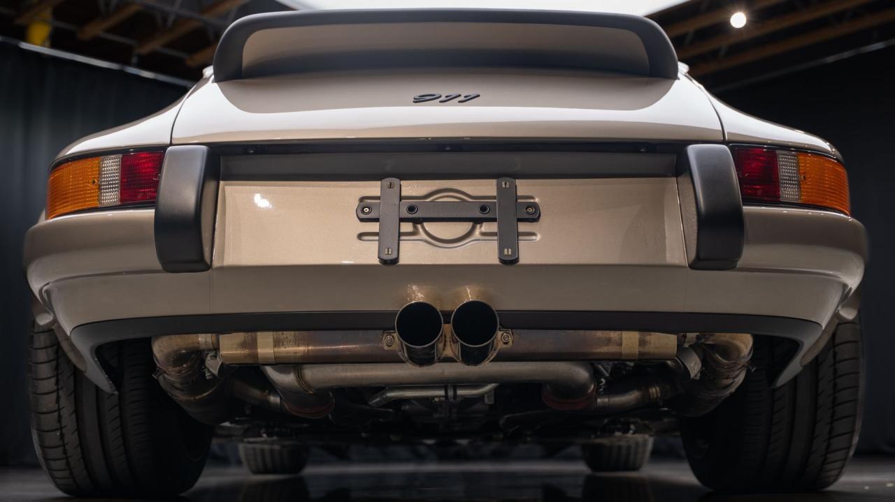 1991 Porsche 911 Backdate 4.0L by Van Thull Development