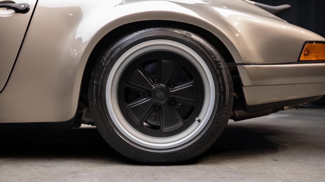 1991 Porsche 911 Backdate 4.0L by Van Thull Development