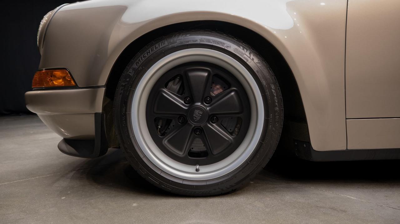 1991 Porsche 911 Backdate 4.0L by Van Thull Development