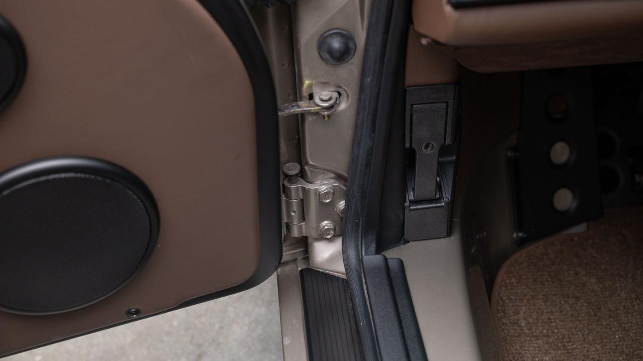 1991 Porsche 911 Backdate 4.0L by Van Thull Development