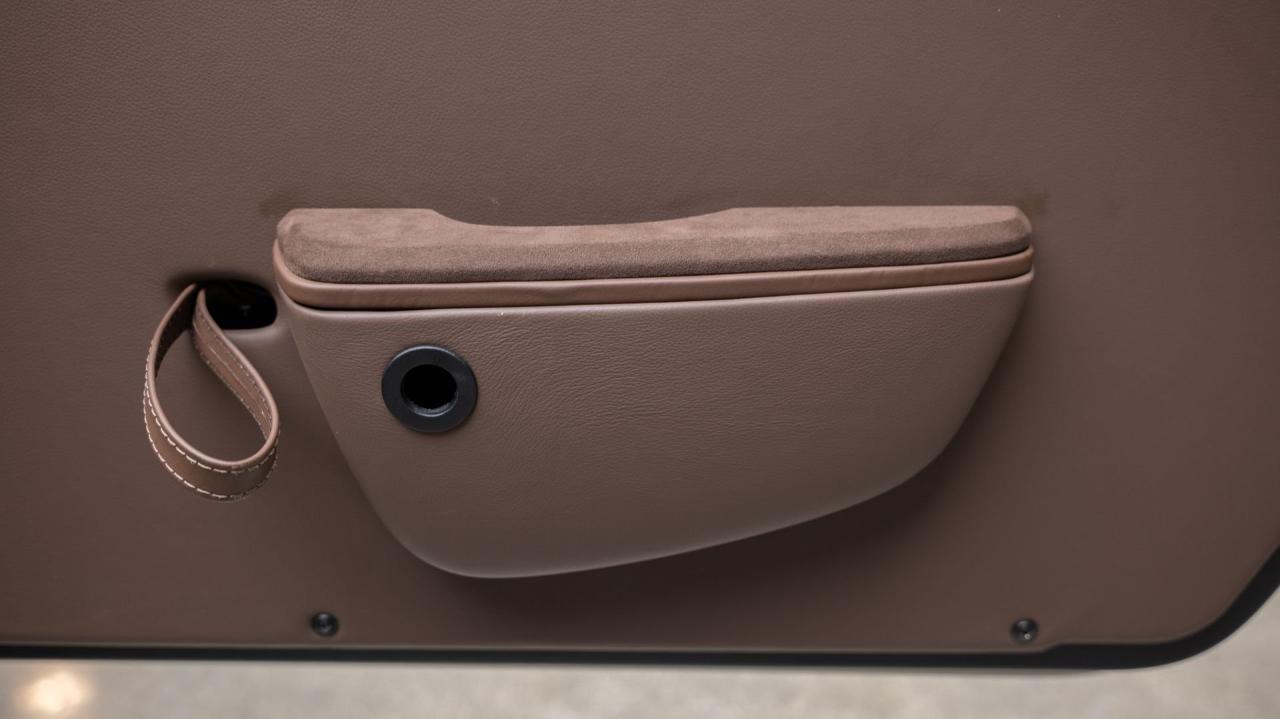 1991 Porsche 911 Backdate 4.0L by Van Thull Development