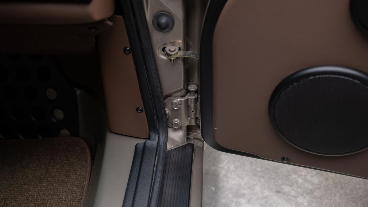 1991 Porsche 911 Backdate 4.0L by Van Thull Development