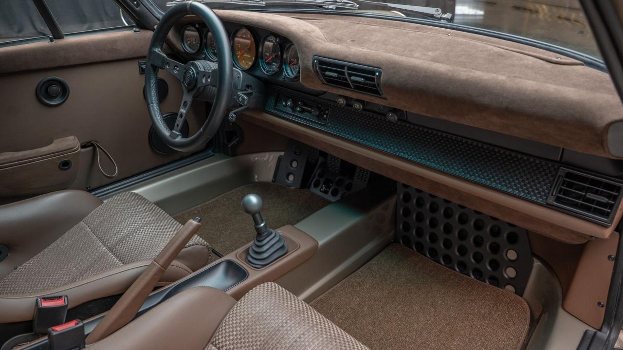 1991 Porsche 911 Backdate 4.0L by Van Thull Development