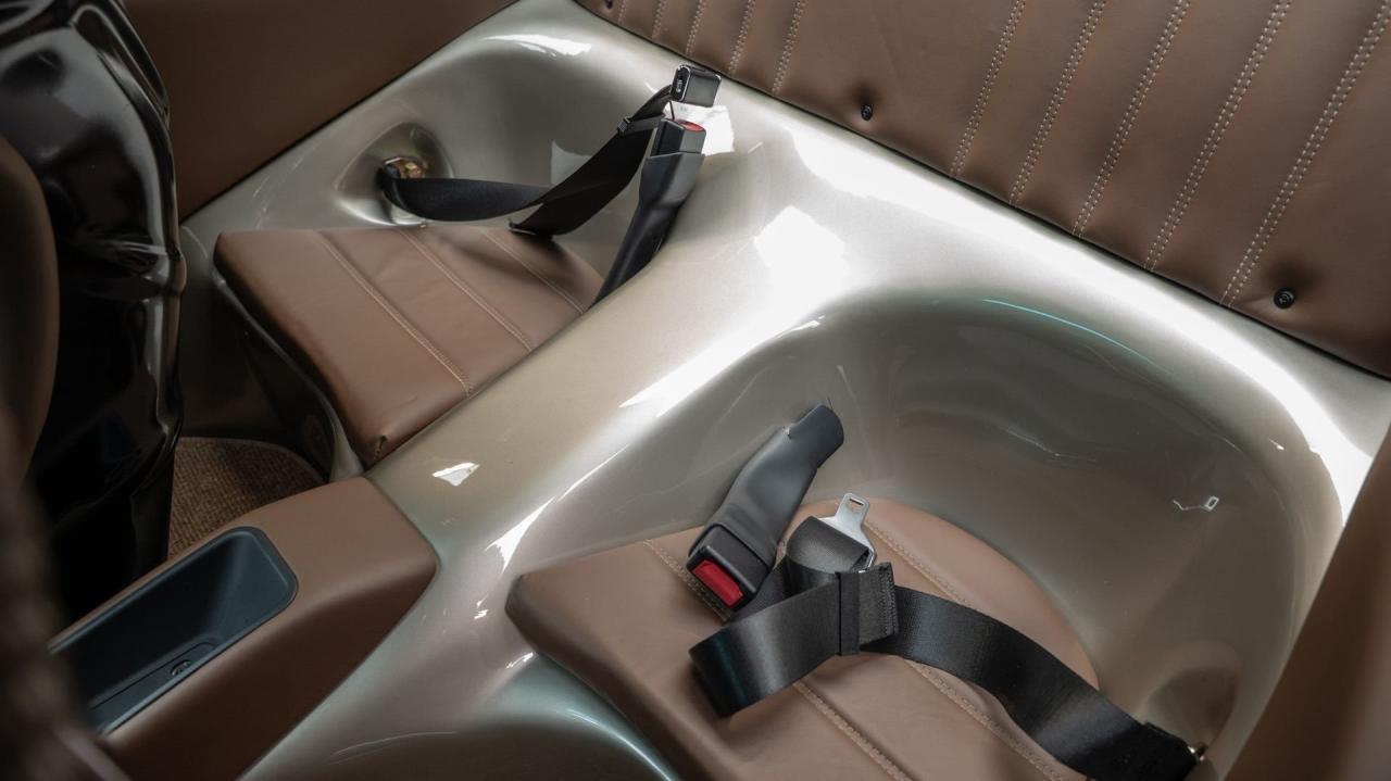 1991 Porsche 911 Backdate 4.0L by Van Thull Development