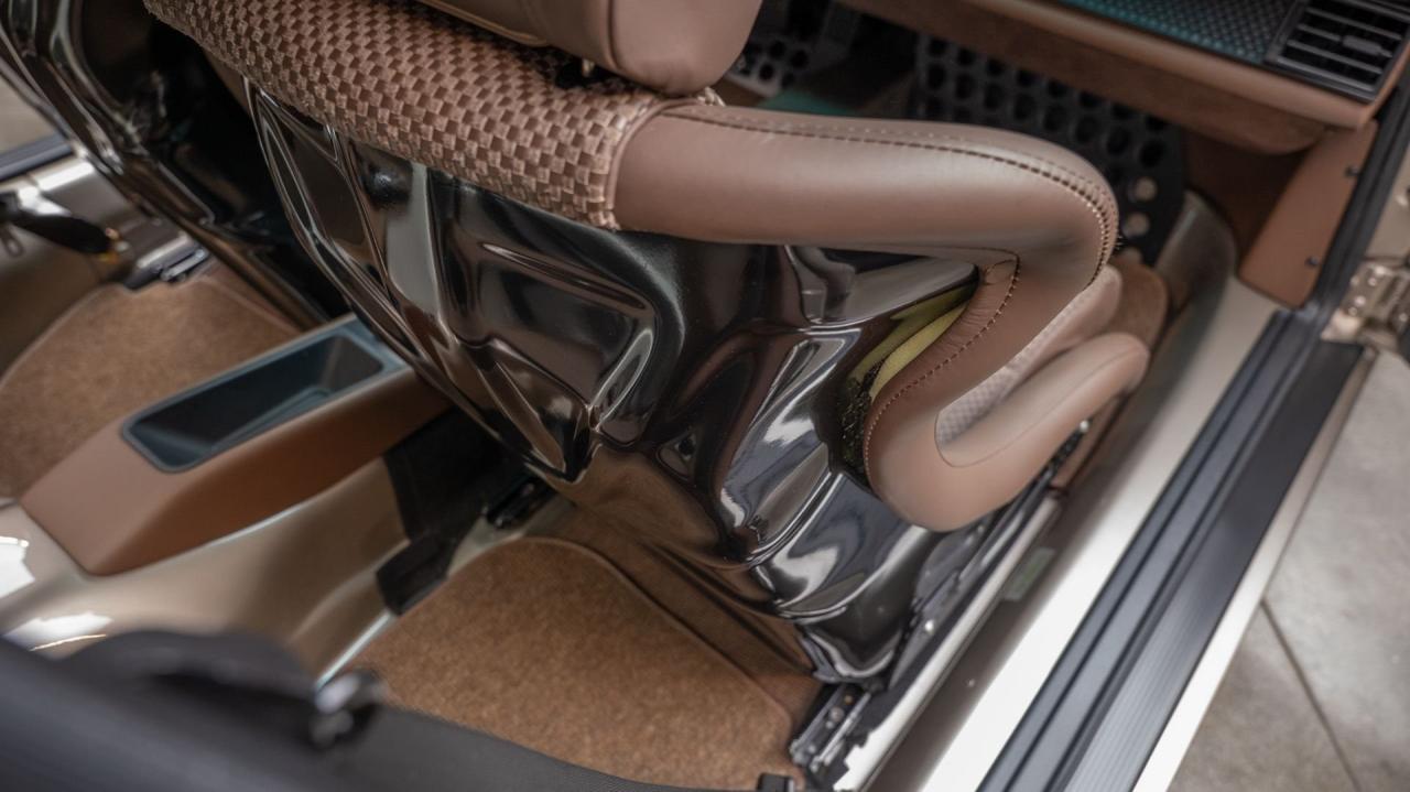 1991 Porsche 911 Backdate 4.0L by Van Thull Development