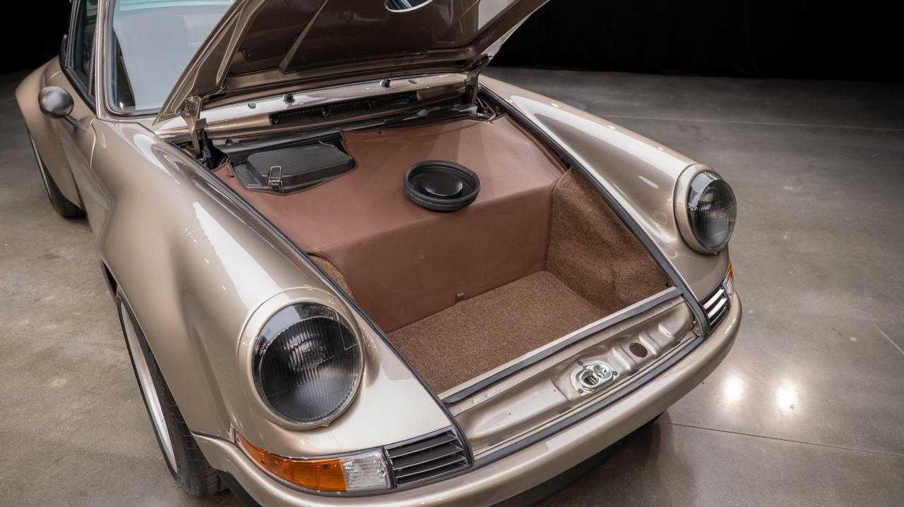 1991 Porsche 911 Backdate 4.0L by Van Thull Development