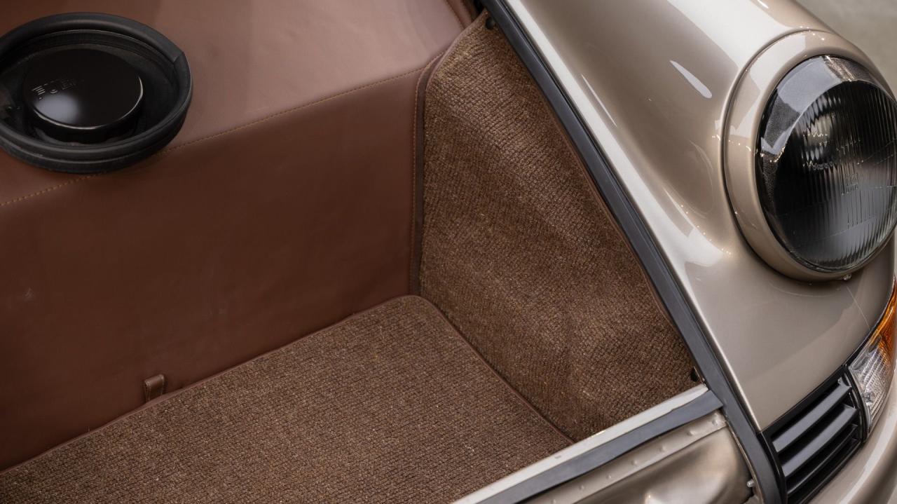 1991 Porsche 911 Backdate 4.0L by Van Thull Development