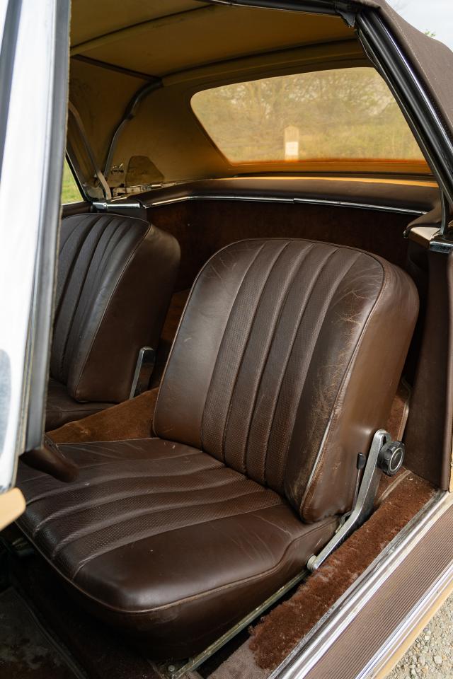 1966 Mercedes - Benz 230 SL Pagoda