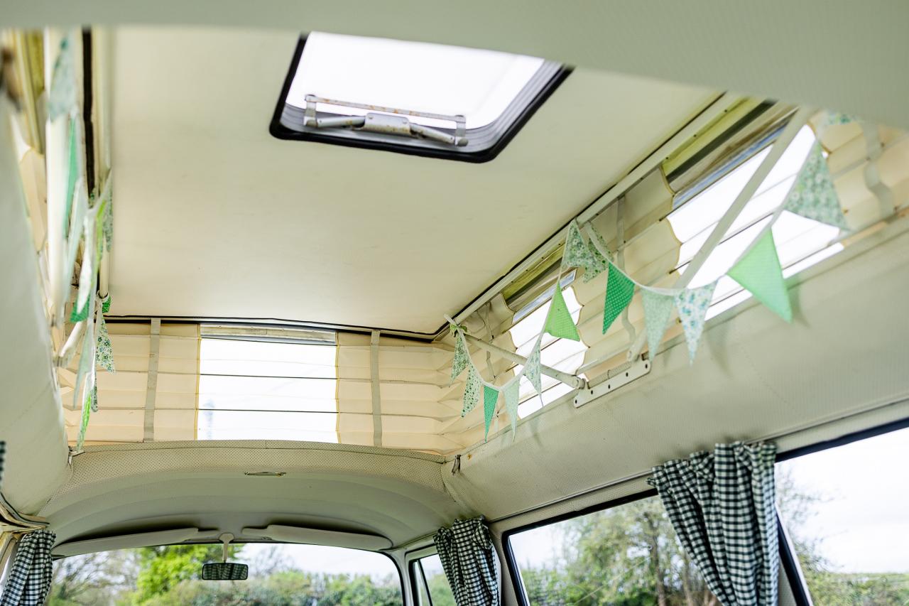 1972 Volkswagen T2 Camper
