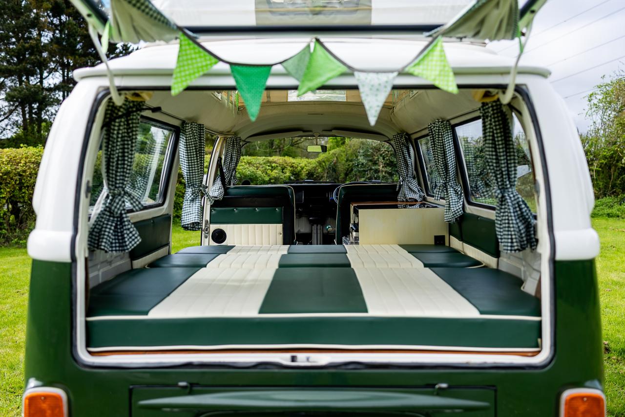 1972 Volkswagen T2 Camper