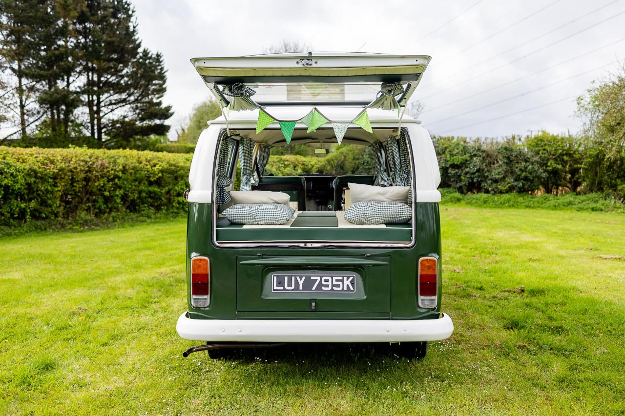 1972 Volkswagen T2 Camper