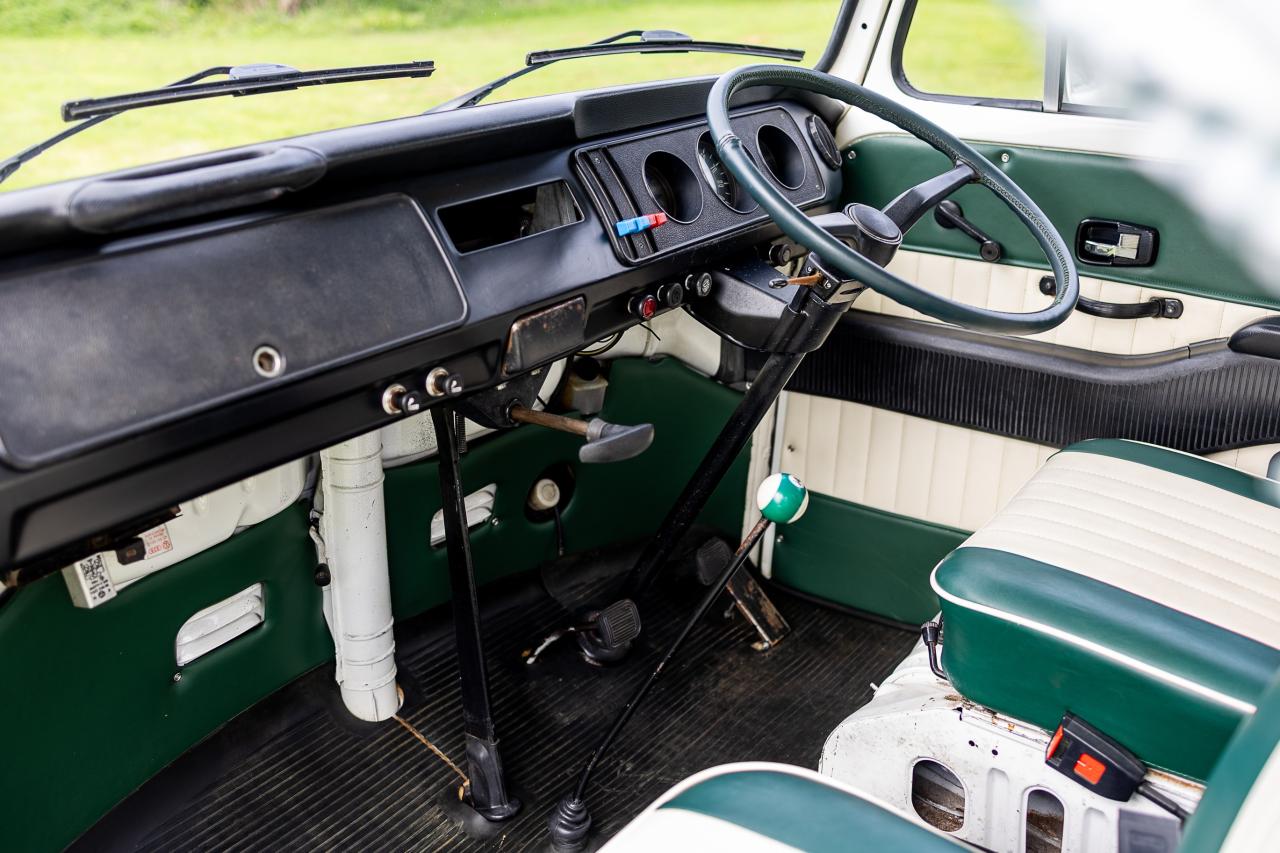 1972 Volkswagen T2 Camper