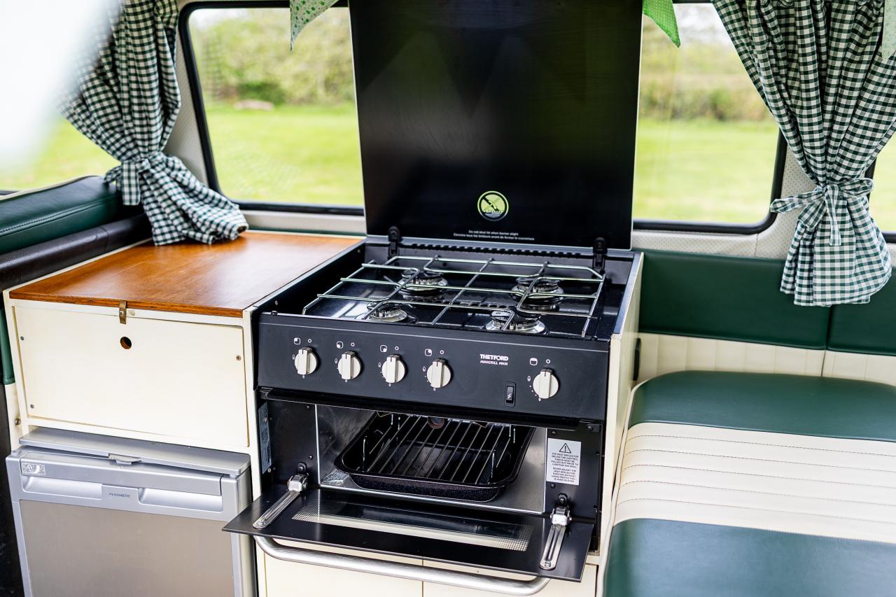 1972 Volkswagen T2 Camper