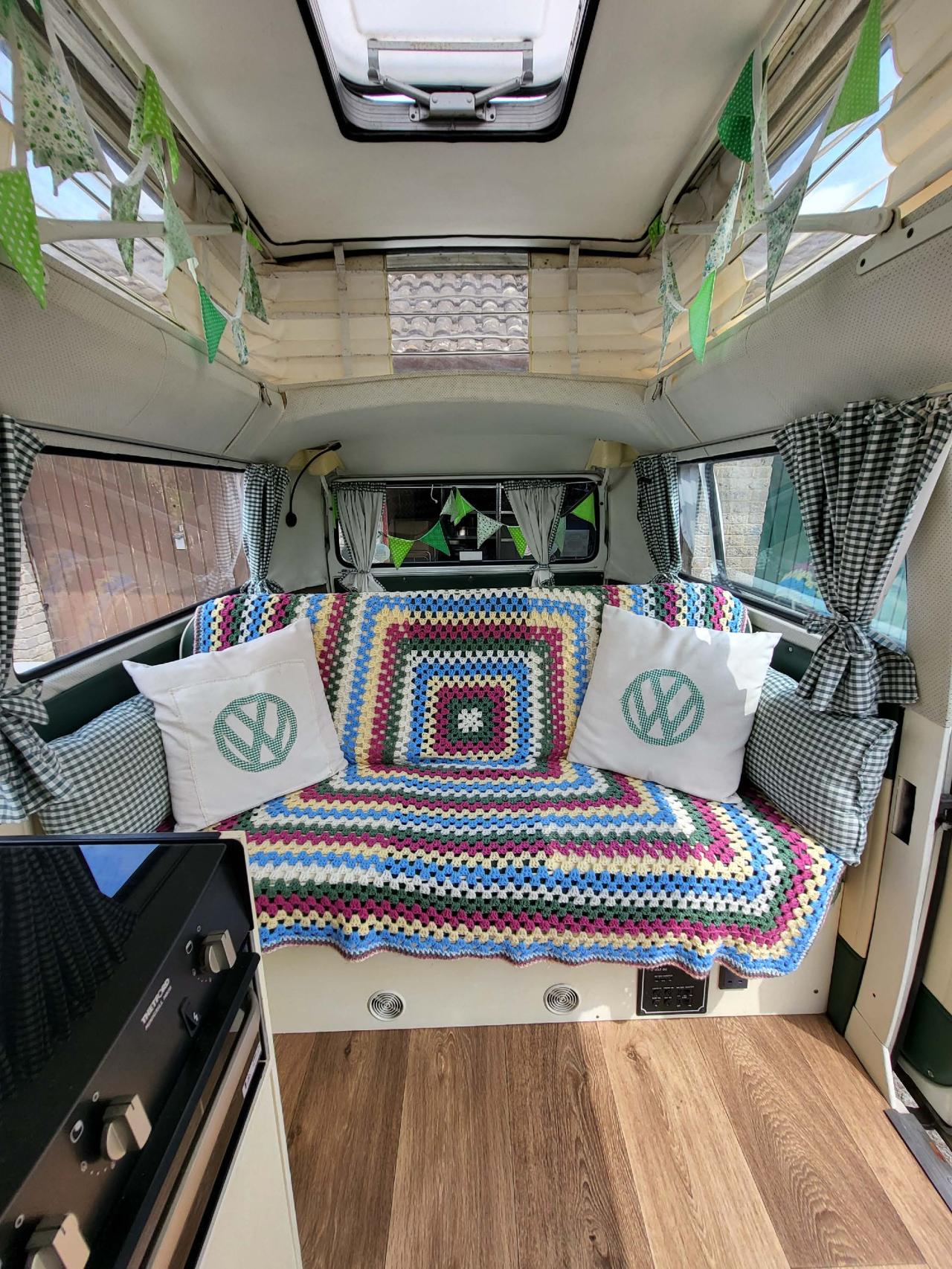 1972 Volkswagen T2 Camper