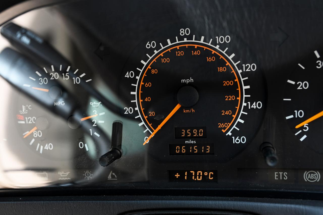 1995 Mercedes - Benz 320 SL