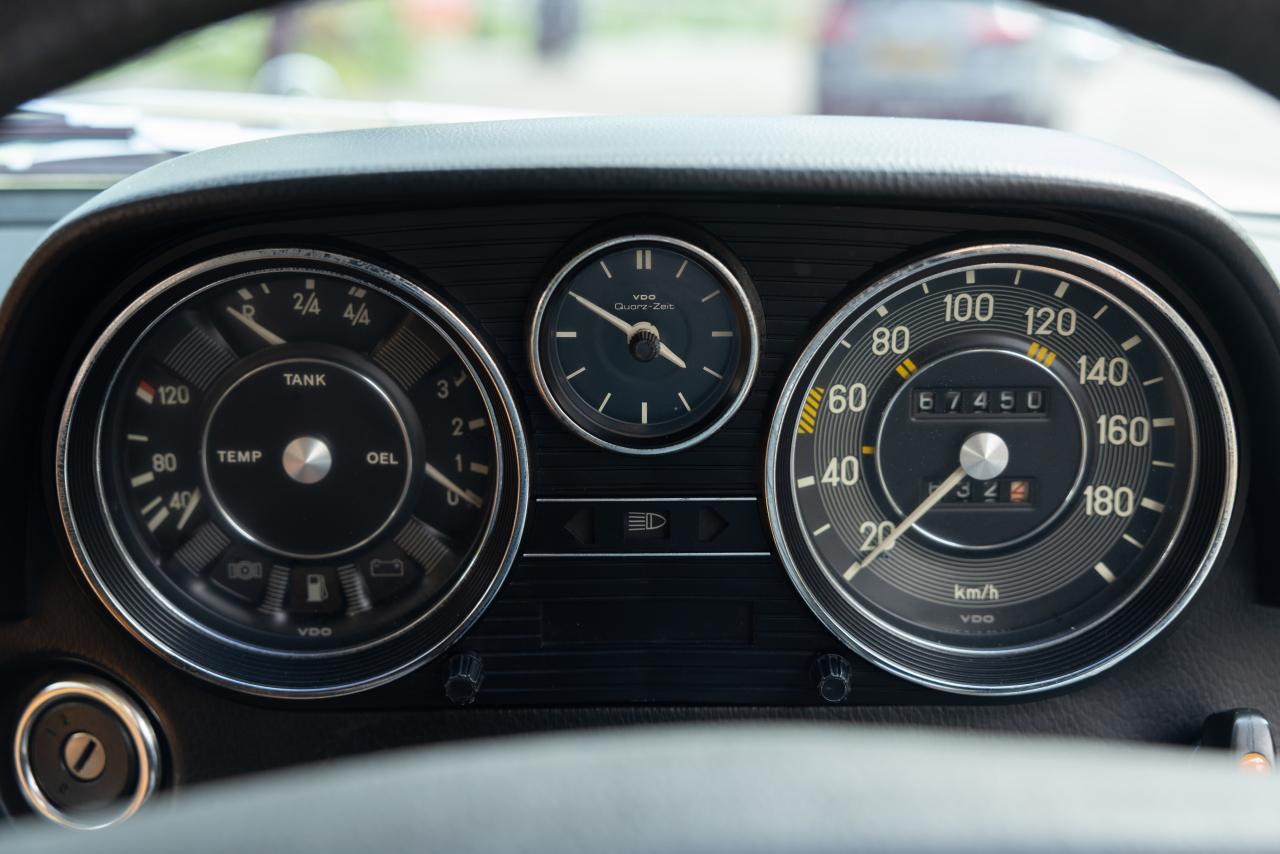 1976 Mercedes - Benz 230