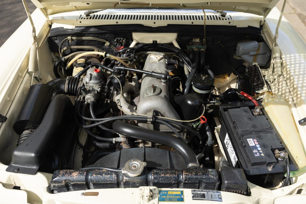 1976 Mercedes - Benz 230