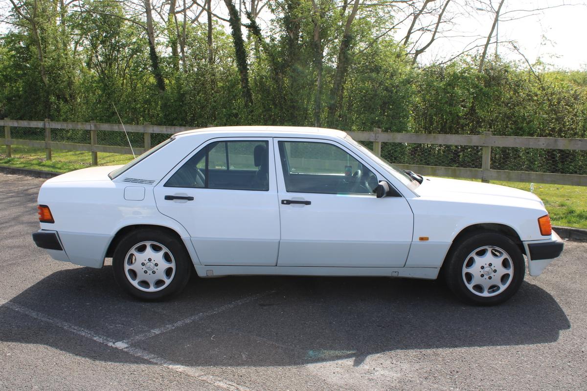 1993 Mercedes - Benz 190E 1.8 MANUAL