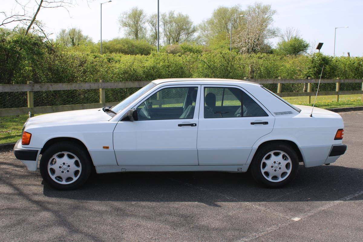 1993 Mercedes - Benz 190E 1.8 MANUAL