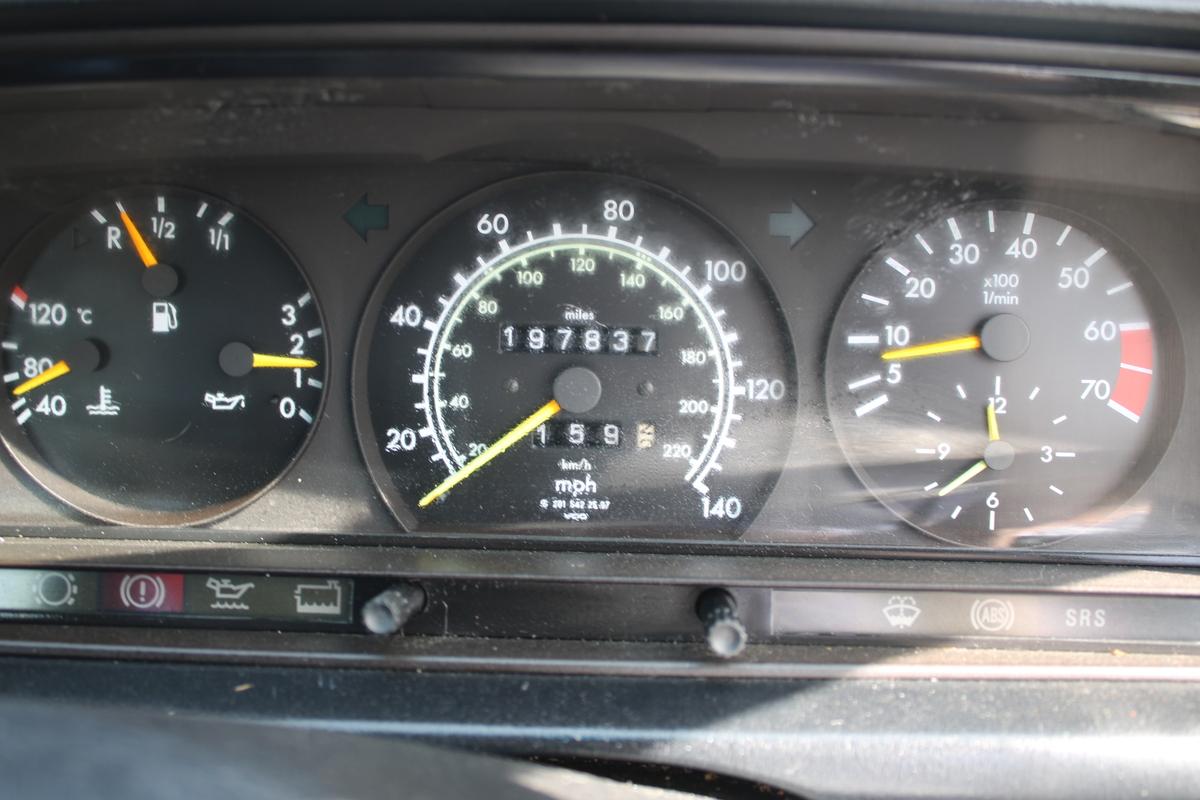 1993 Mercedes - Benz 190E 1.8 MANUAL