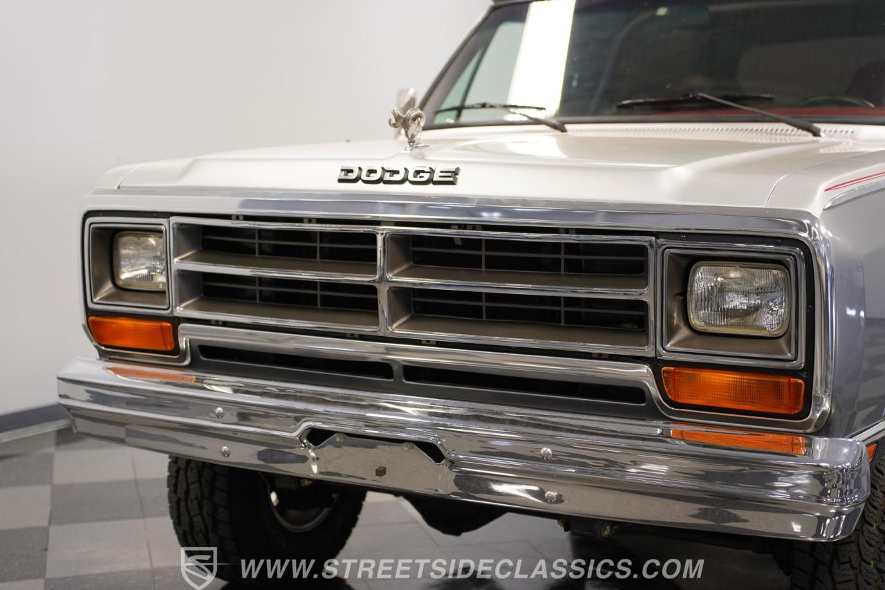 1987 Dodge Ramcharger LE 150 4x4