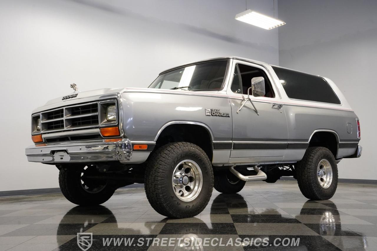 1987 Dodge Ramcharger LE 150 4x4