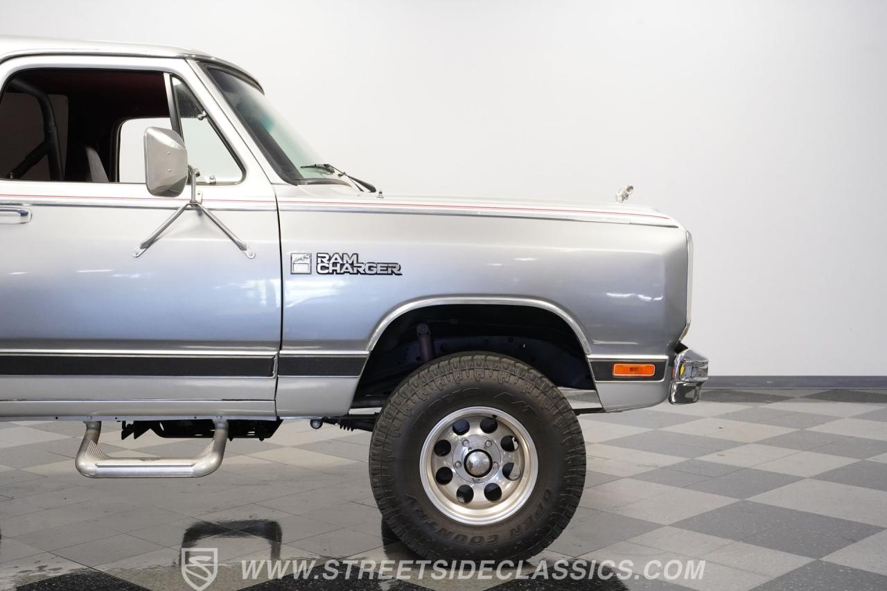 1987 Dodge Ramcharger LE 150 4x4