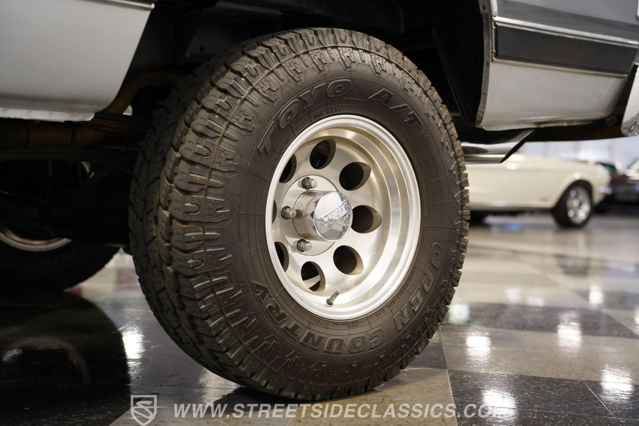 1987 Dodge Ramcharger LE 150 4x4