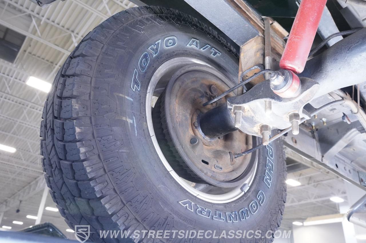 1987 Dodge Ramcharger LE 150 4x4