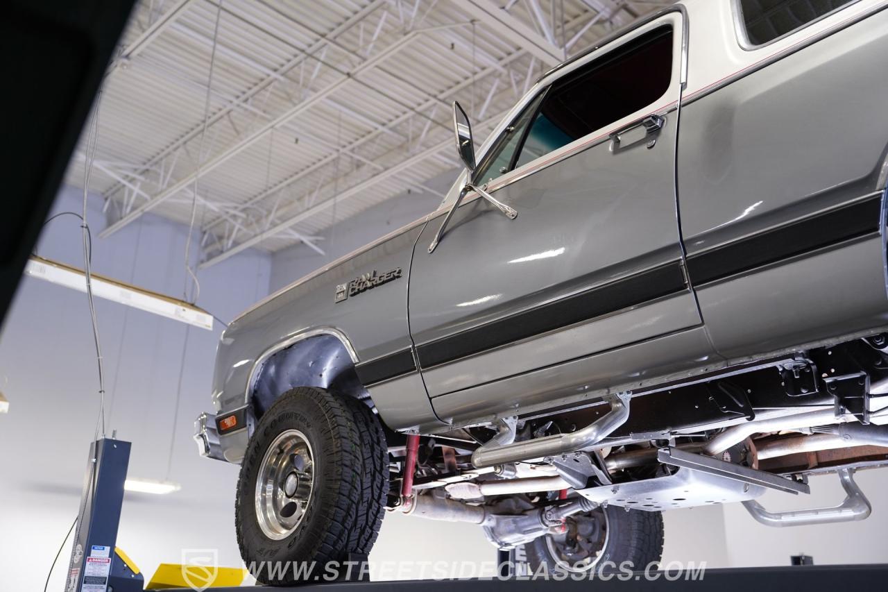 1987 Dodge Ramcharger LE 150 4x4