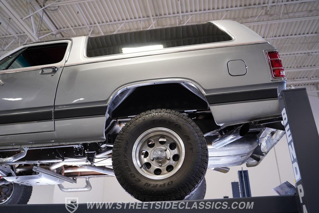 1987 Dodge Ramcharger LE 150 4x4