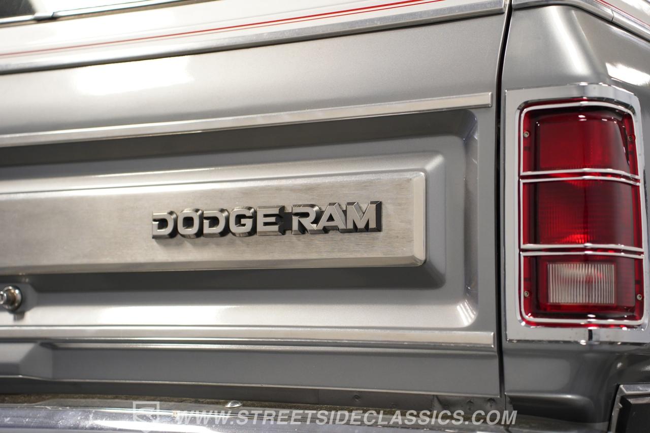 1987 Dodge Ramcharger LE 150 4x4