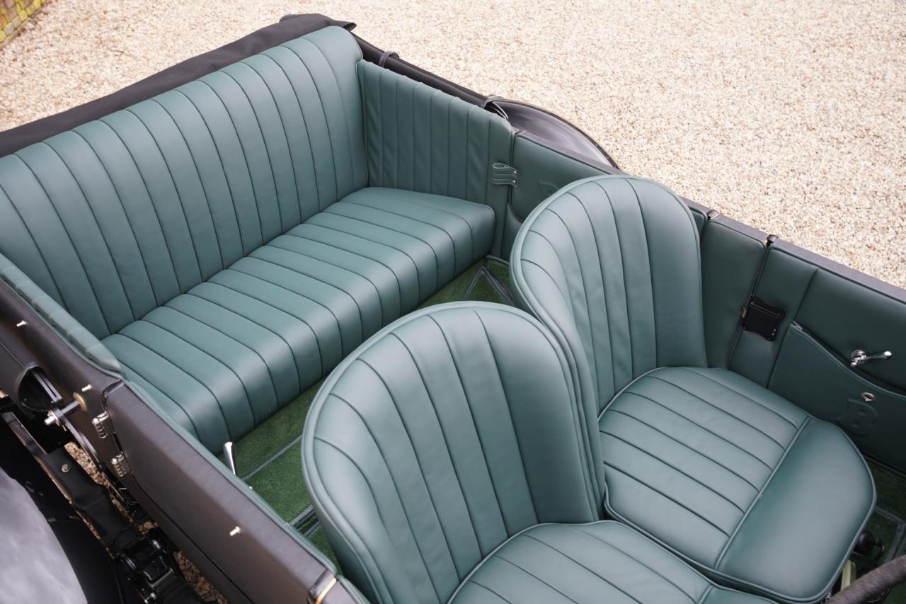 1950 Bentley Speed Eight Le Mans &ldquo;RGE Ltd&rsquo;s work of art with only 250 km&rdquo;