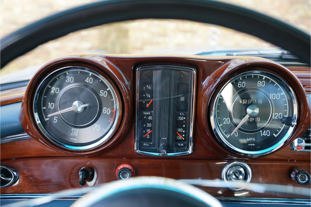 1967 Mercedes - Benz 250 SE Coupe &ldquo;Automatic transmission with the floor shift&rdquo;