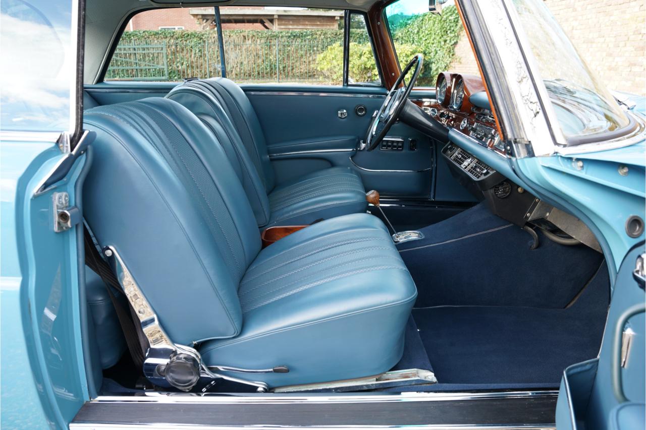 1967 Mercedes - Benz 250 SE Coupe &ldquo;Automatic transmission with the floor shift&rdquo;