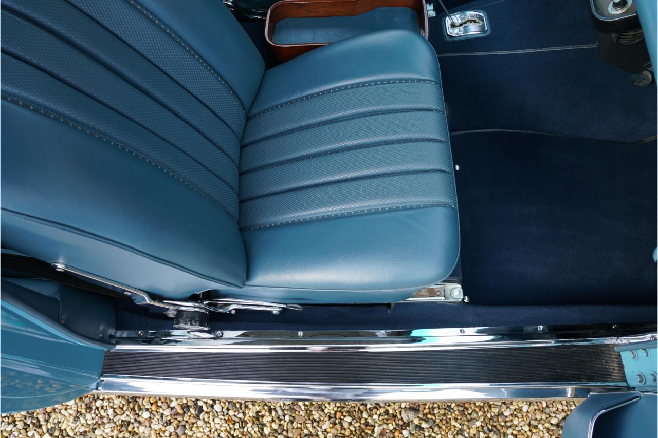 1967 Mercedes - Benz 250 SE Coupe &ldquo;Automatic transmission with the floor shift&rdquo;