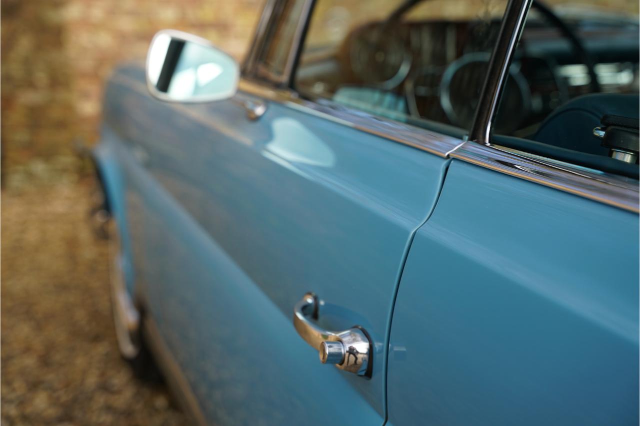 1967 Mercedes - Benz 250 SE Coupe &ldquo;Automatic transmission with the floor shift&rdquo;