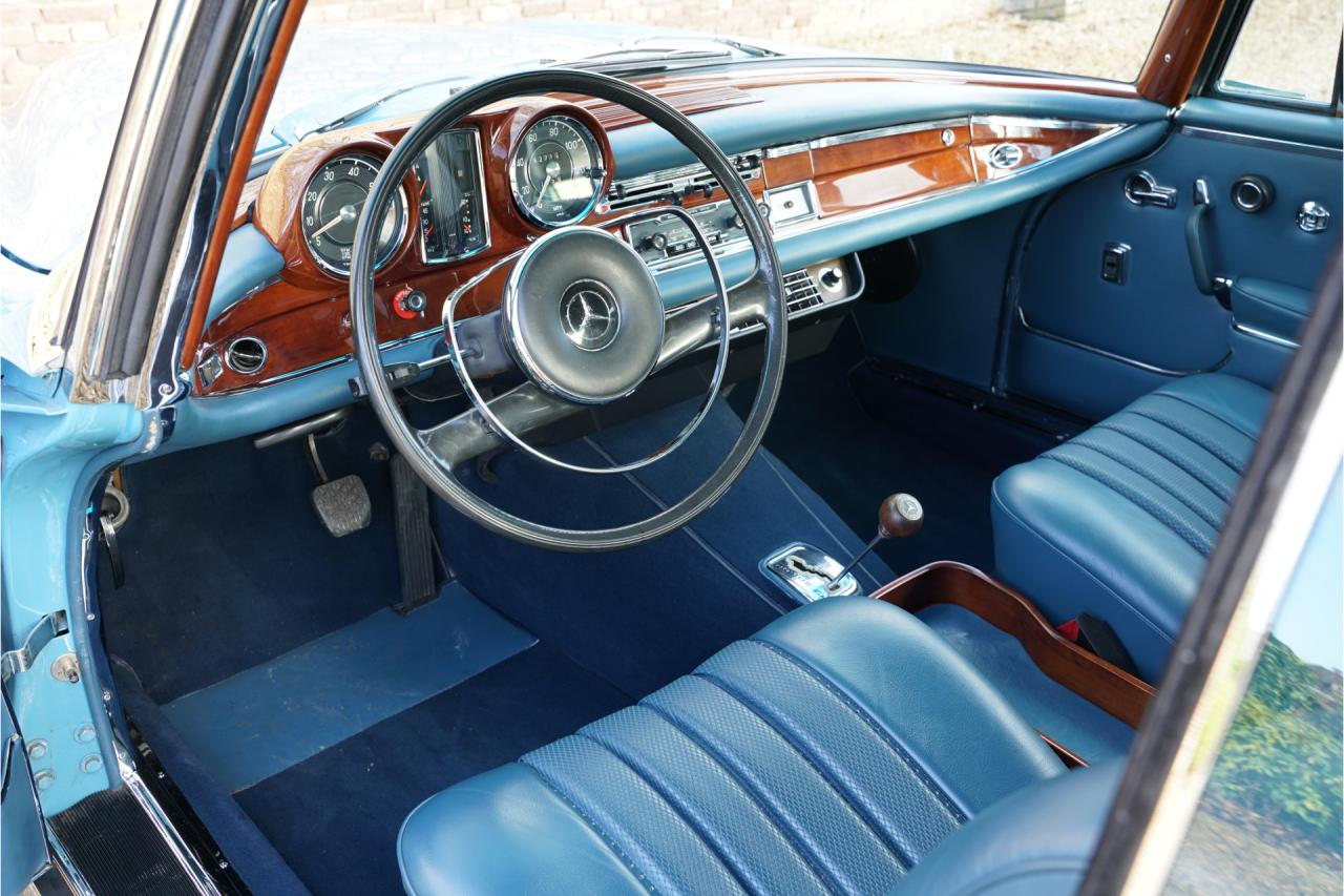 1967 Mercedes - Benz 250 SE Coupe &ldquo;Automatic transmission with the floor shift&rdquo;