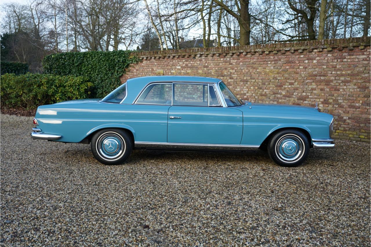 1967 Mercedes - Benz 250 SE Coupe &ldquo;Automatic transmission with the floor shift&rdquo;