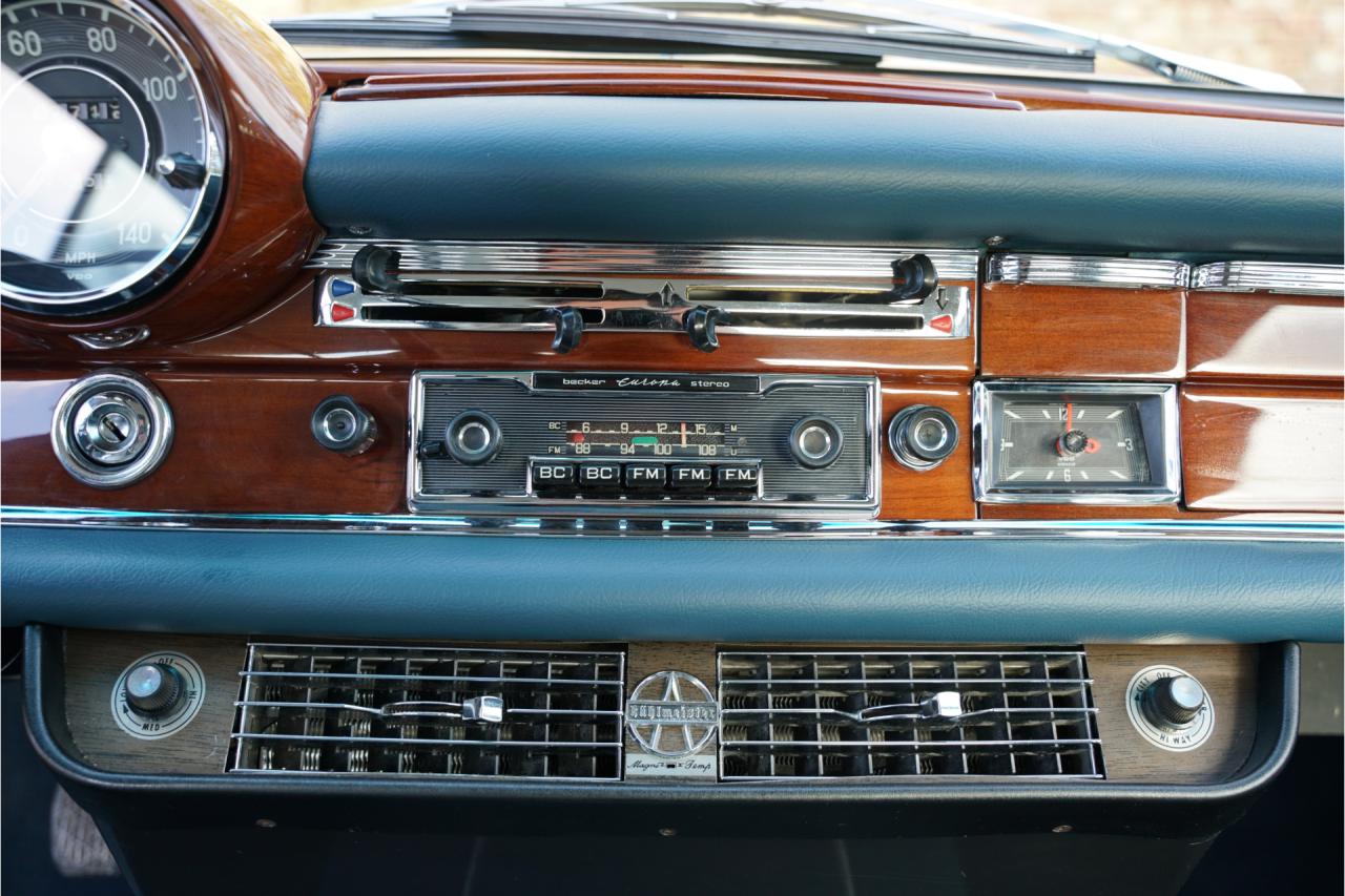 1967 Mercedes - Benz 250 SE Coupe &ldquo;Automatic transmission with the floor shift&rdquo;