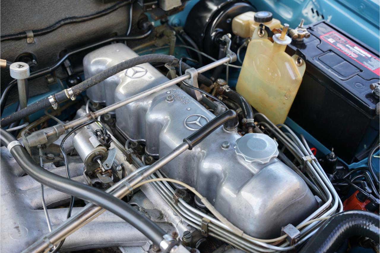 1967 Mercedes - Benz 250 SE Coupe &ldquo;Automatic transmission with the floor shift&rdquo;