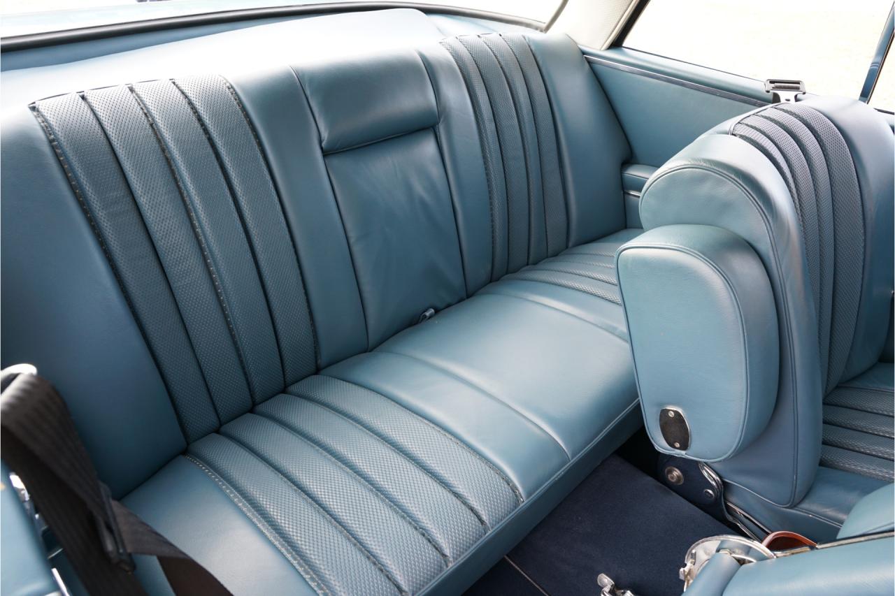 1967 Mercedes - Benz 250 SE Coupe &ldquo;Automatic transmission with the floor shift&rdquo;