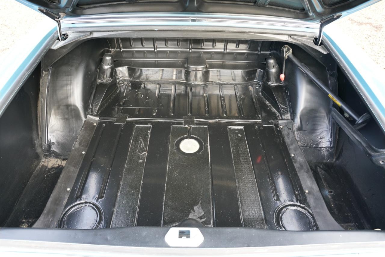 1967 Mercedes - Benz 250 SE Coupe &ldquo;Automatic transmission with the floor shift&rdquo;