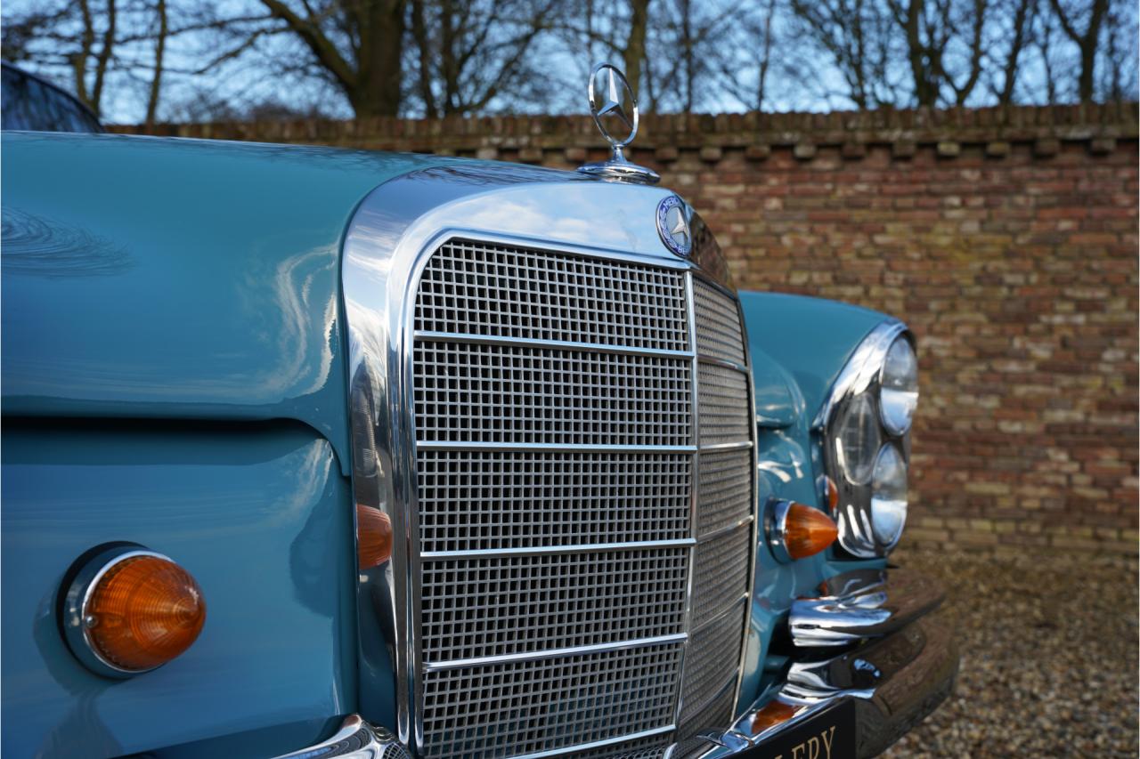 1967 Mercedes - Benz 250 SE Coupe &ldquo;Automatic transmission with the floor shift&rdquo;