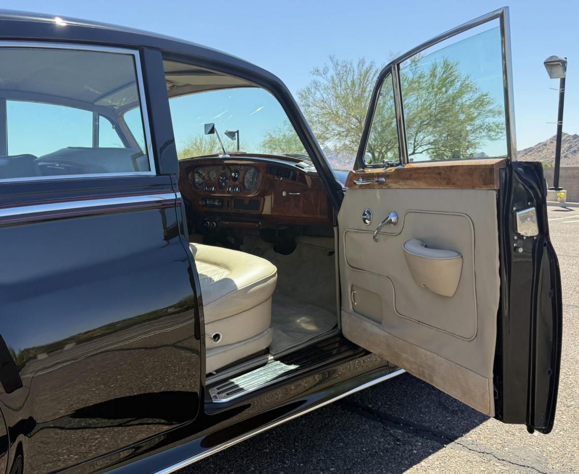 1965 Rolls - Royce Silver Cloud III