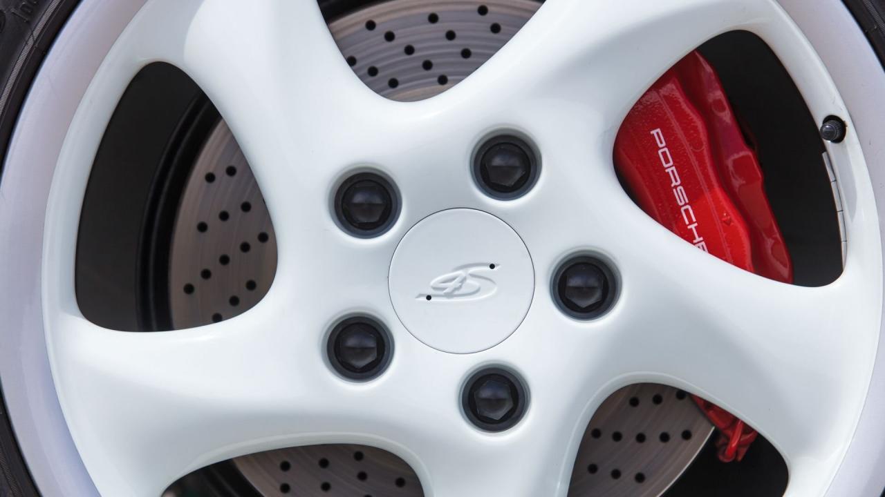 1997 Porsche 911 Carrera 4S