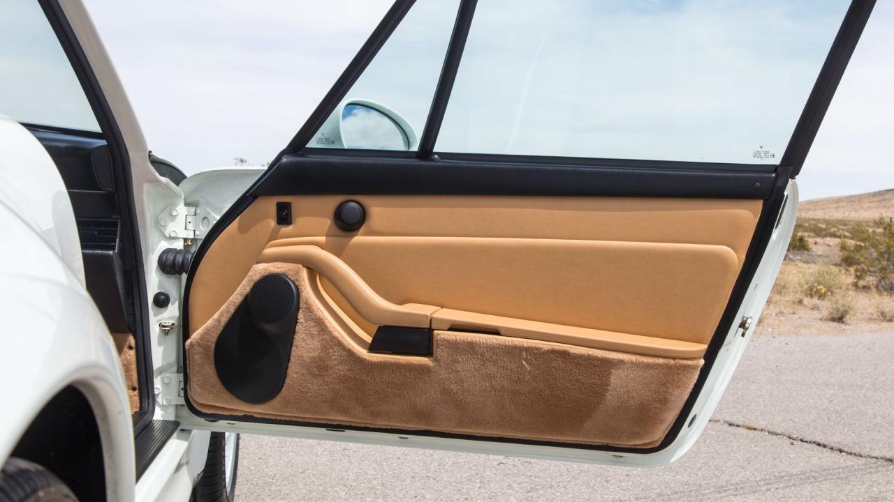 1997 Porsche 911 Carrera 4S