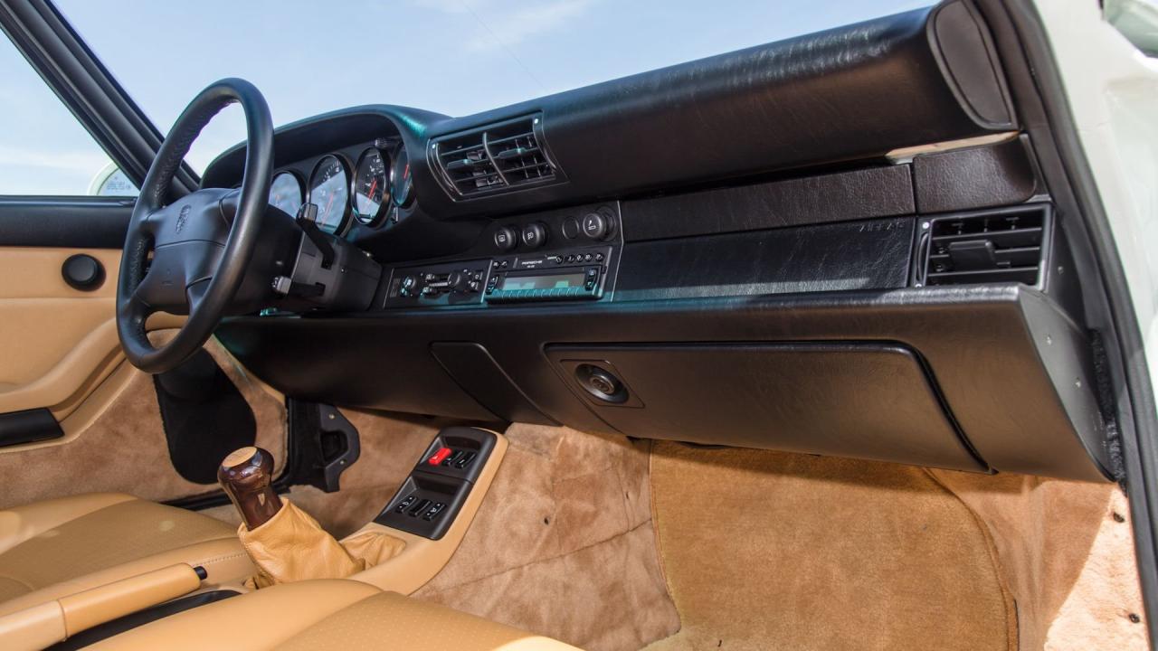 1997 Porsche 911 Carrera 4S